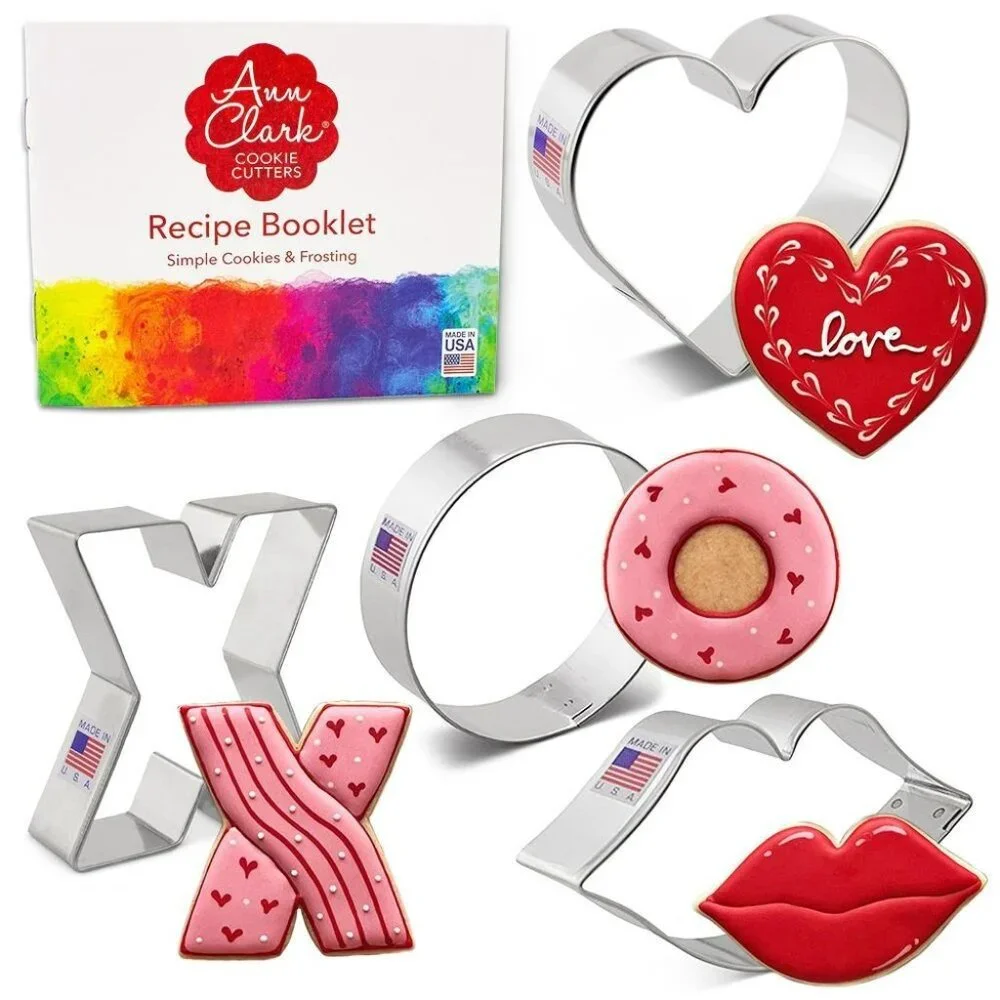Anne Clark Valentine Cookie Cutter Set Recipe Frosting Booklet‎ Lips X O Heart